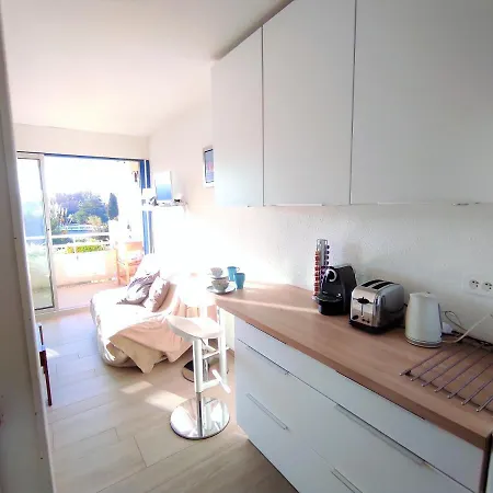 ꔣᨐ La Au Bout Du Jardin - Parking Prive - Wifi ᨐꔣ Apartment