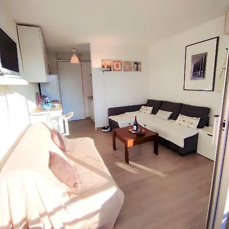 ꔣᨐ La Au Bout Du Jardin - Parking Prive - Wifi ᨐꔣ