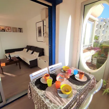 ꔣᨐ La Au Bout Du Jardin - Parking Prive - Wifi ᨐꔣ