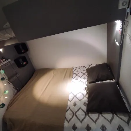 ꔣᨐ La Au Bout Du Jardin - Parking Prive - Wifi ᨐꔣ Apartment *